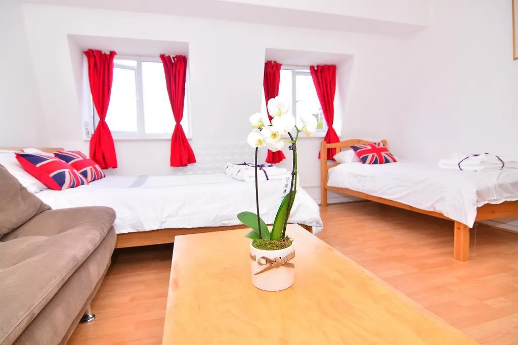 *** Hotel Central Hoxton Shoreditch London United Kingdom